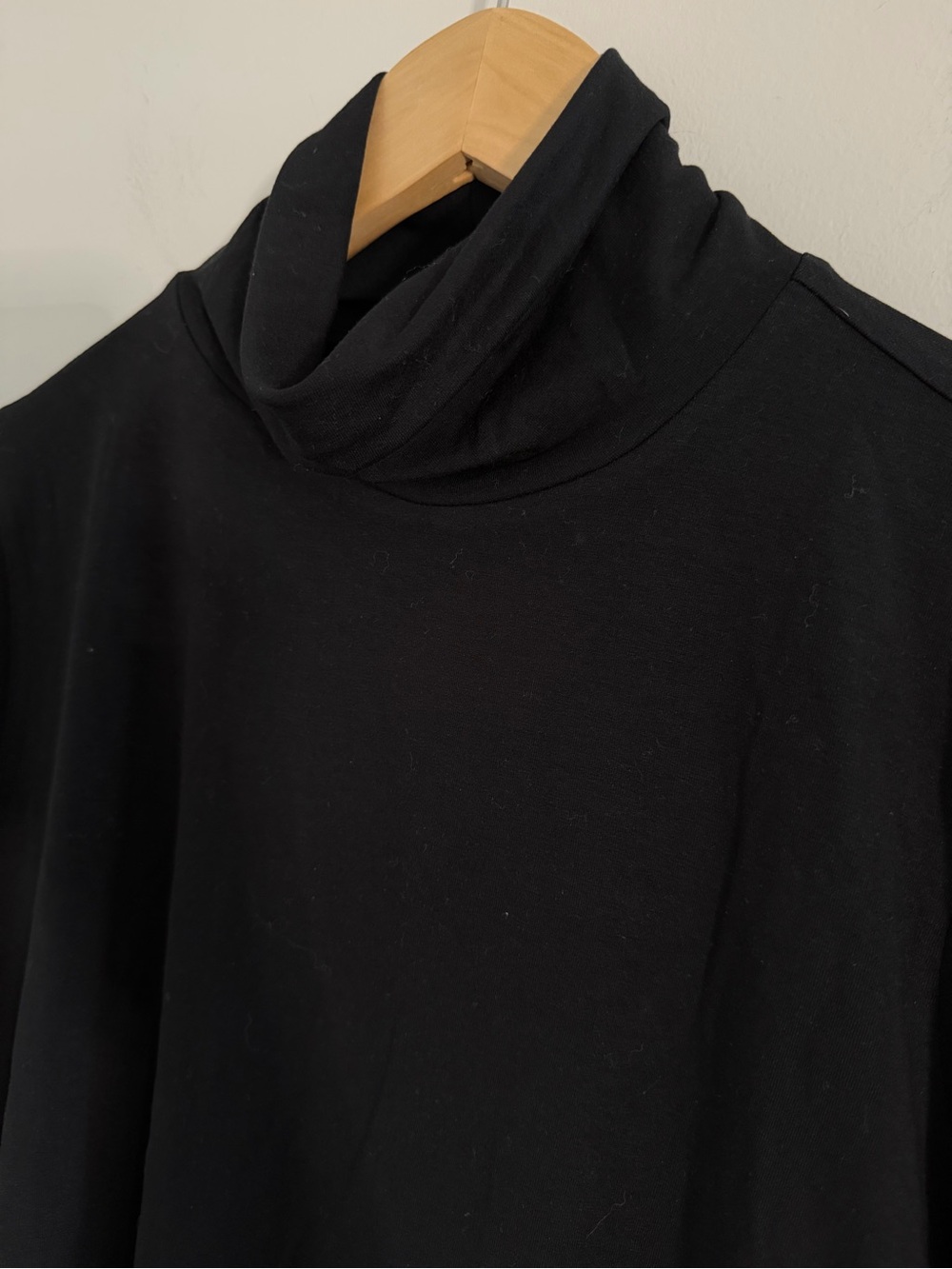 NWT Eileen Fisher Turtleneck Top Womens M Black Tencel Stretch Tee MSRP $138 - Picture 7 of 8